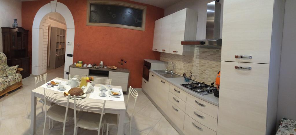 Il Giardino Della Contessa Apartment Isernia Luaran gambar