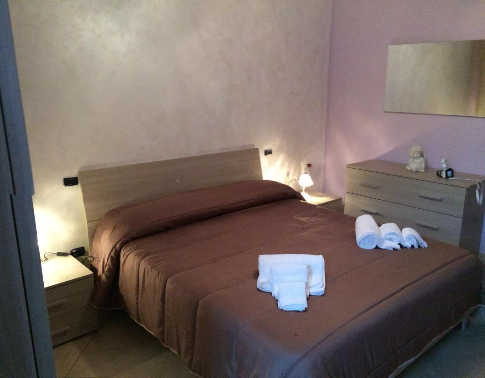 Il Giardino Della Contessa Apartment Isernia Luaran gambar
